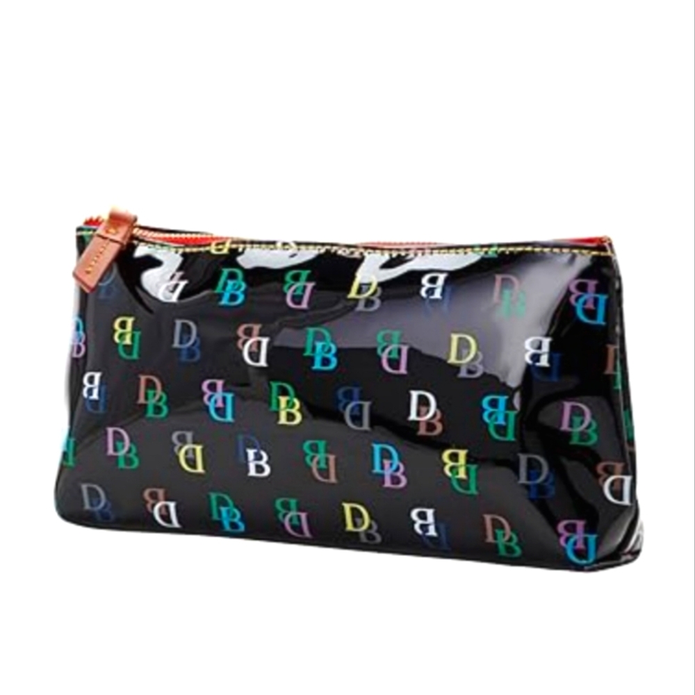 SOLD ❣️ NOT AVAILABLEDooney Pouch